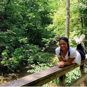 Meet your Posher, Andrea